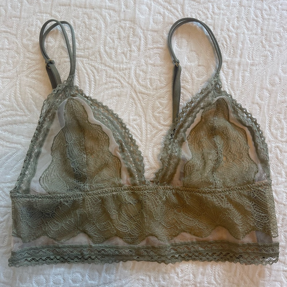 Victoria’s Secret Lace and Mesh Bralette